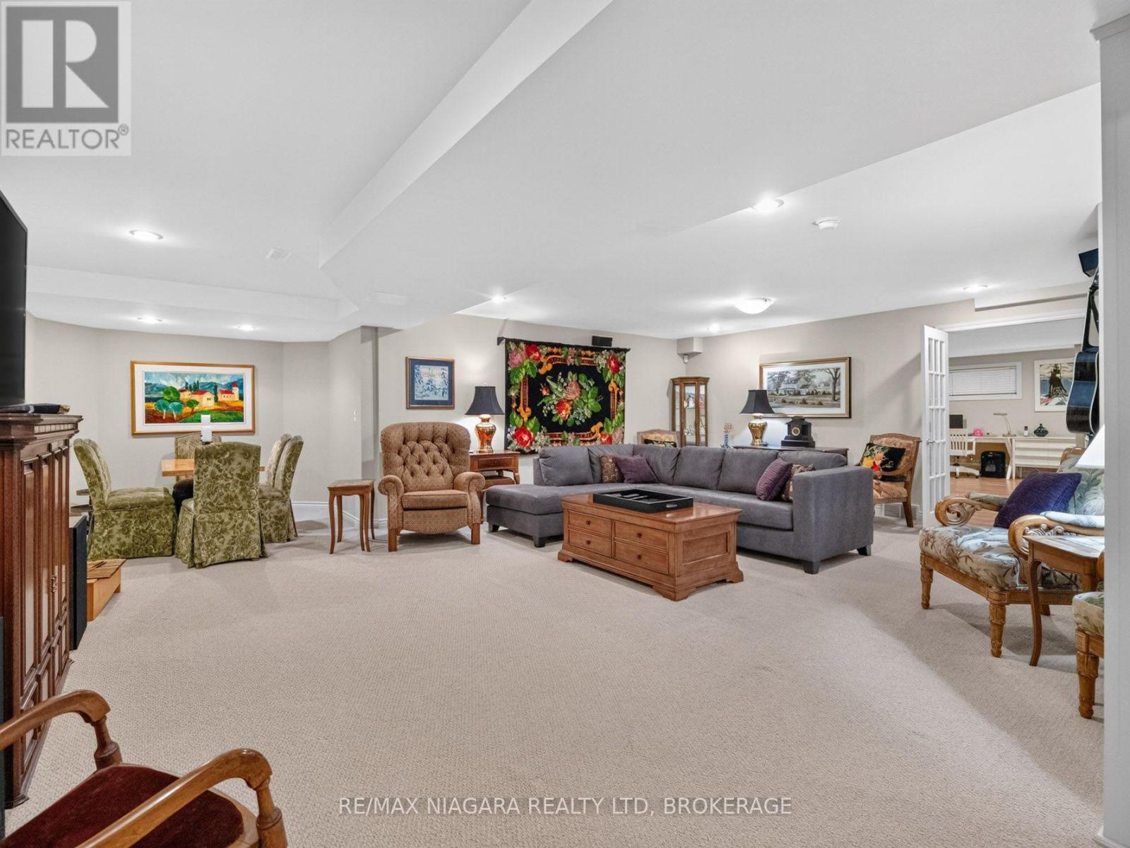 375 JASMINE COURT - 32