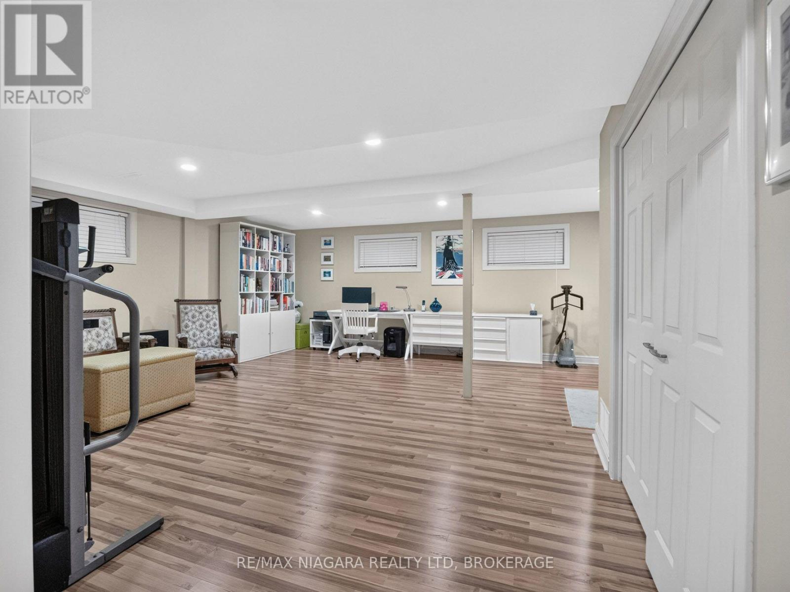 375 JASMINE COURT - 36