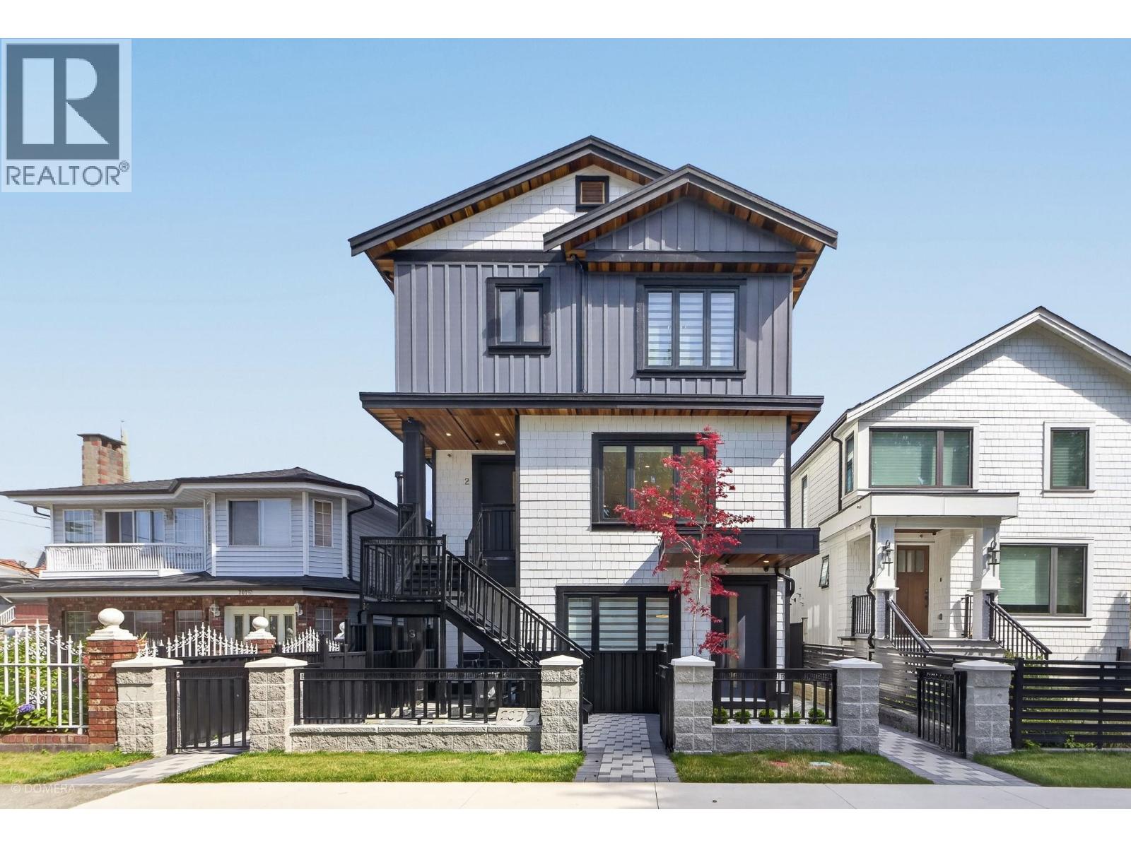 1 2035 E 51ST