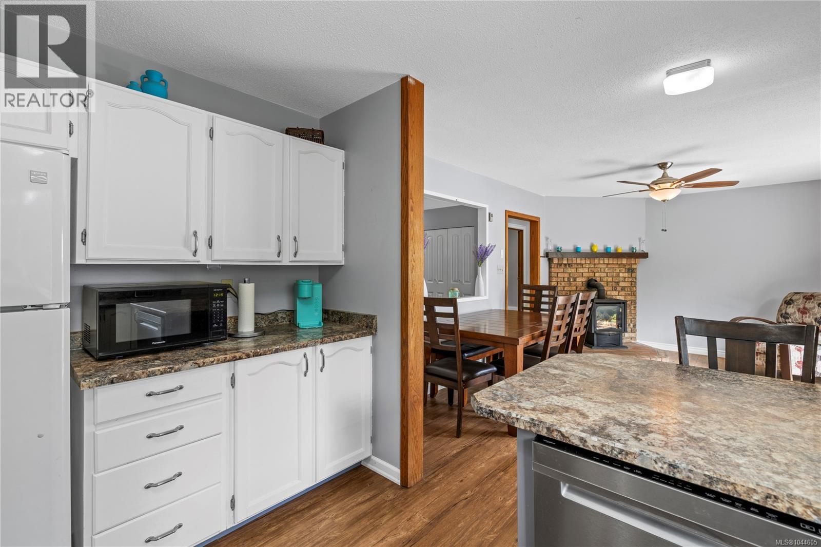 1810 Extension Rd - 18