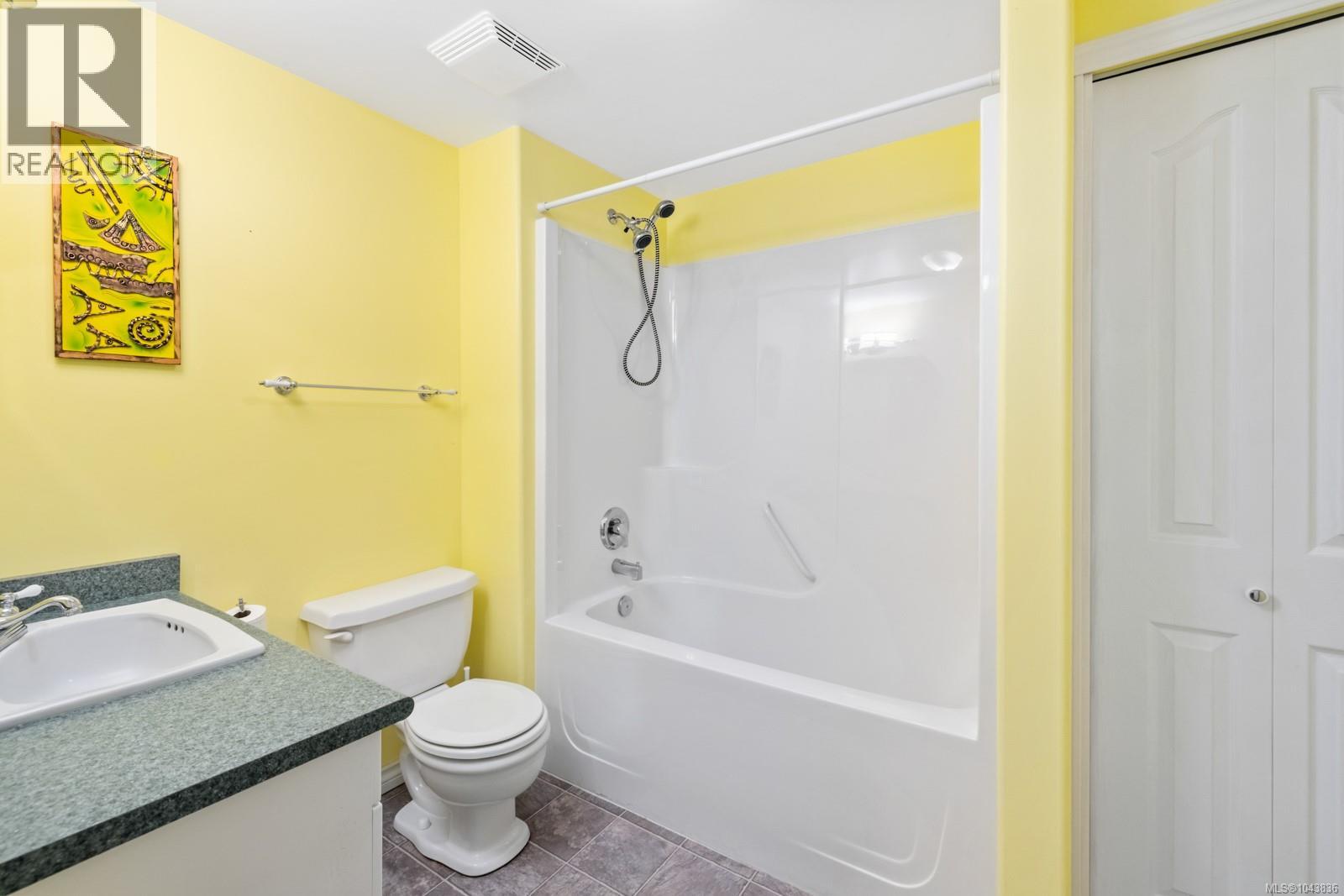 4245 Judge Dr - Image 32