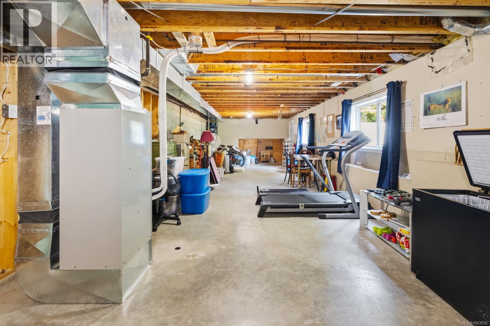4245 Judge Dr - Image 36