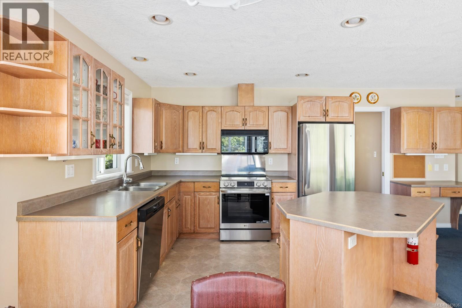 4245 Judge Dr - Image 4