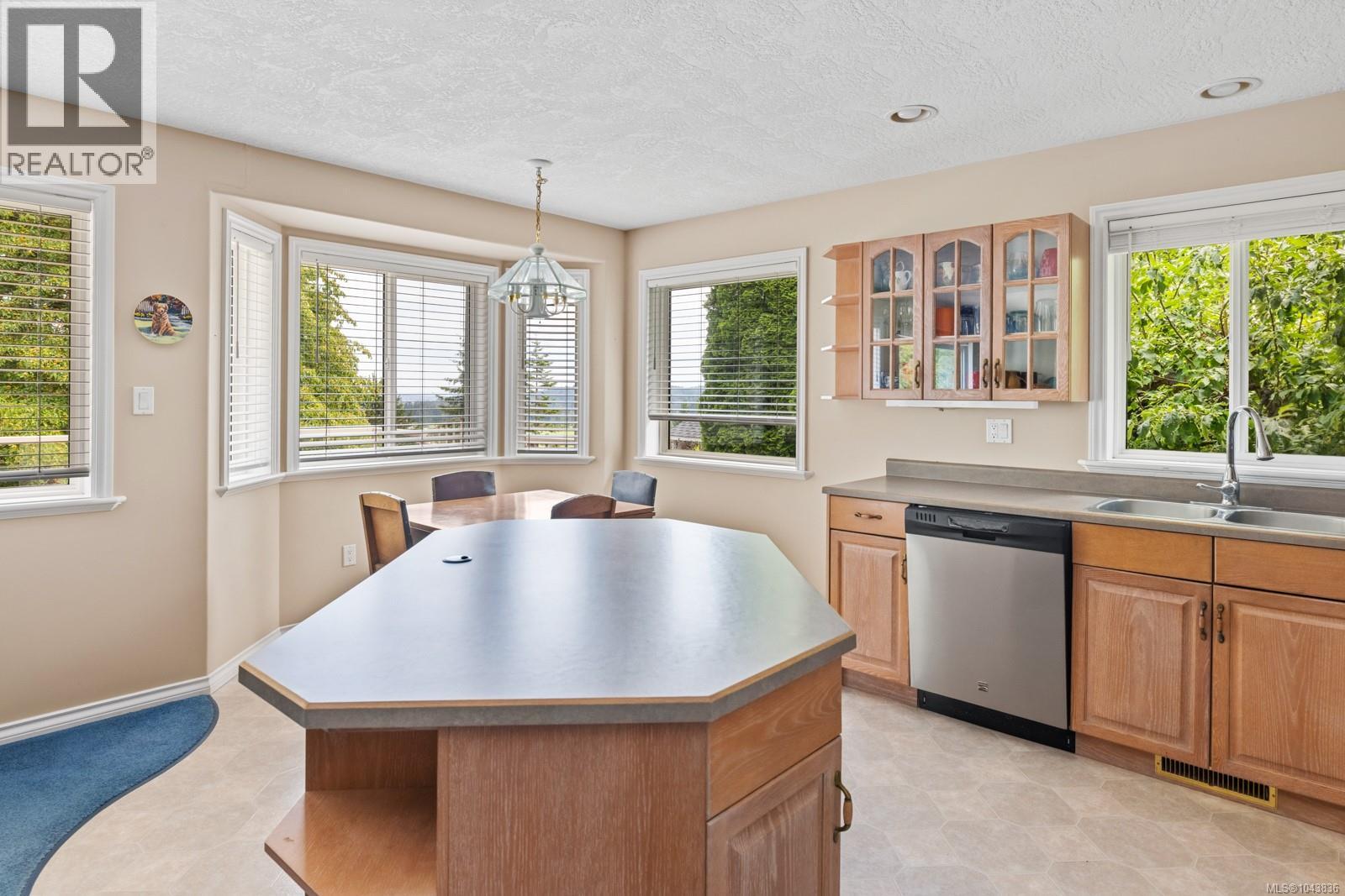 4245 Judge Dr - Image 5