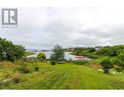 44 Battens Road thumbnail 27