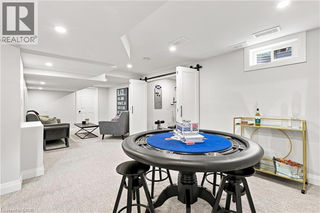 10 ROLLING ACRES Drive - 37
