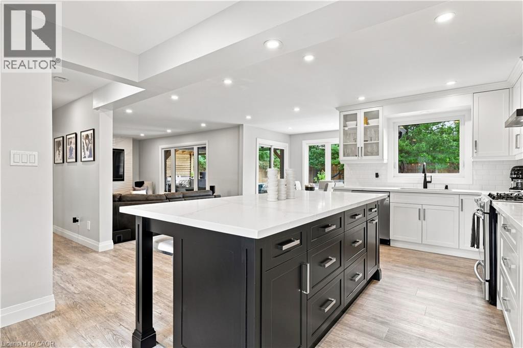 10 ROLLING ACRES Drive - 10