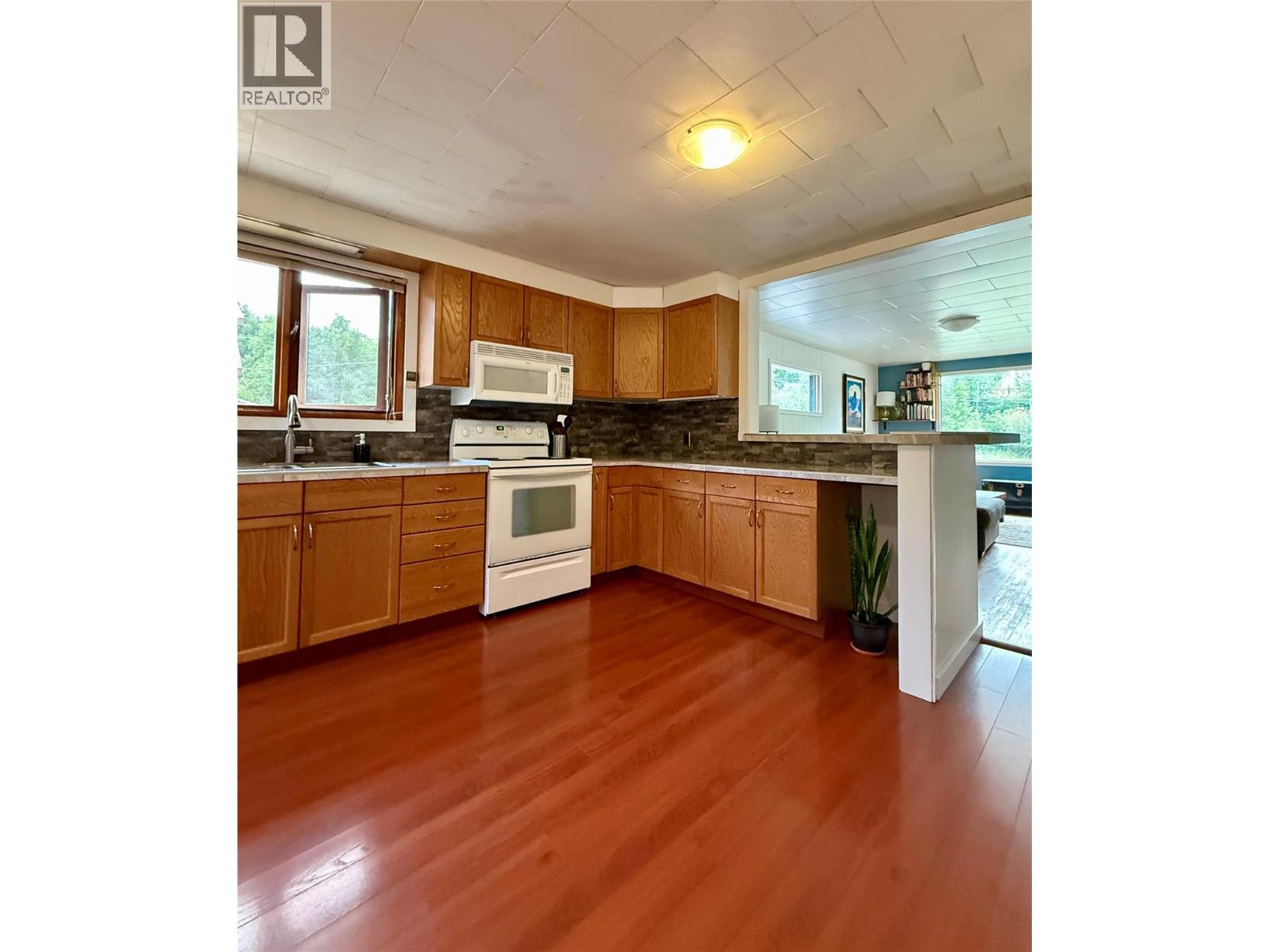 4 102ND Avenue - 19