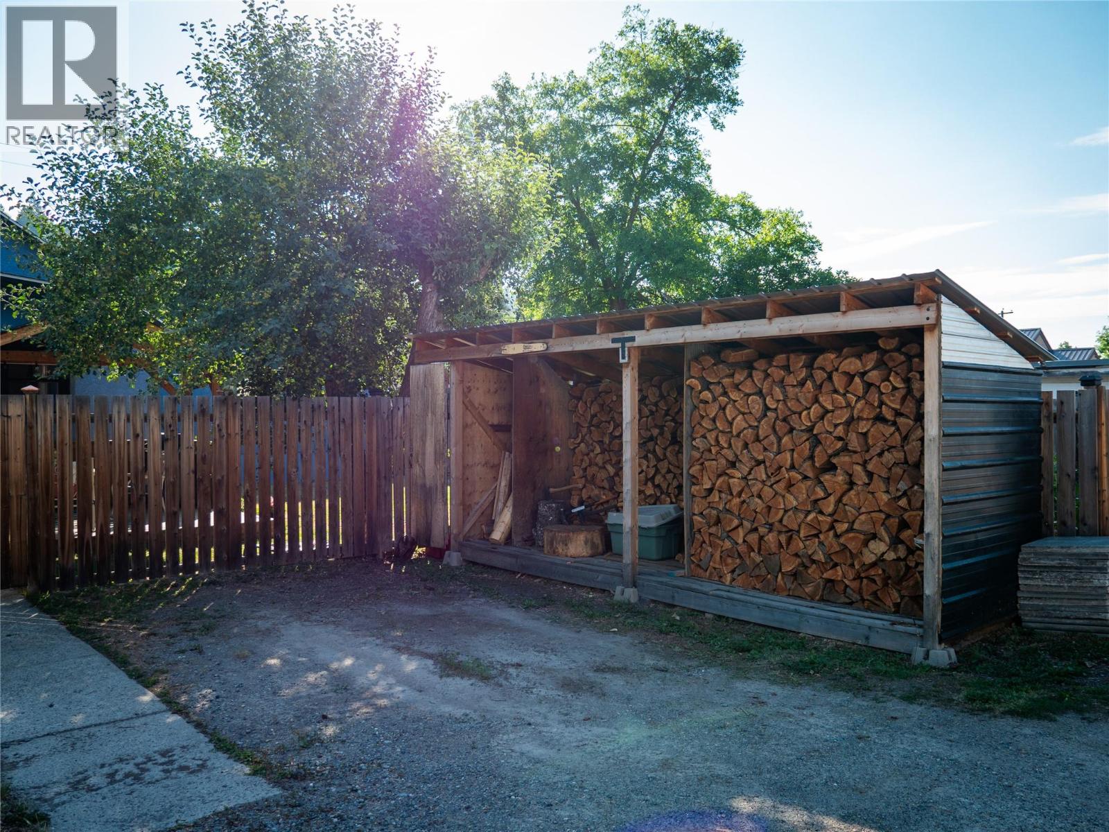 4 102ND Avenue - 8
