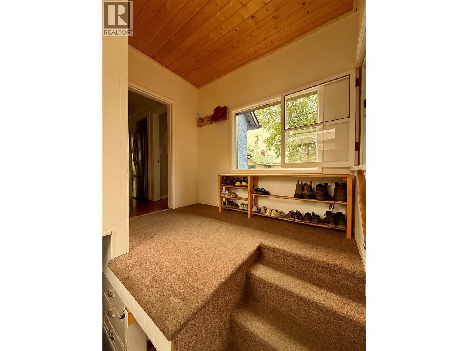 4 102ND Avenue - 16