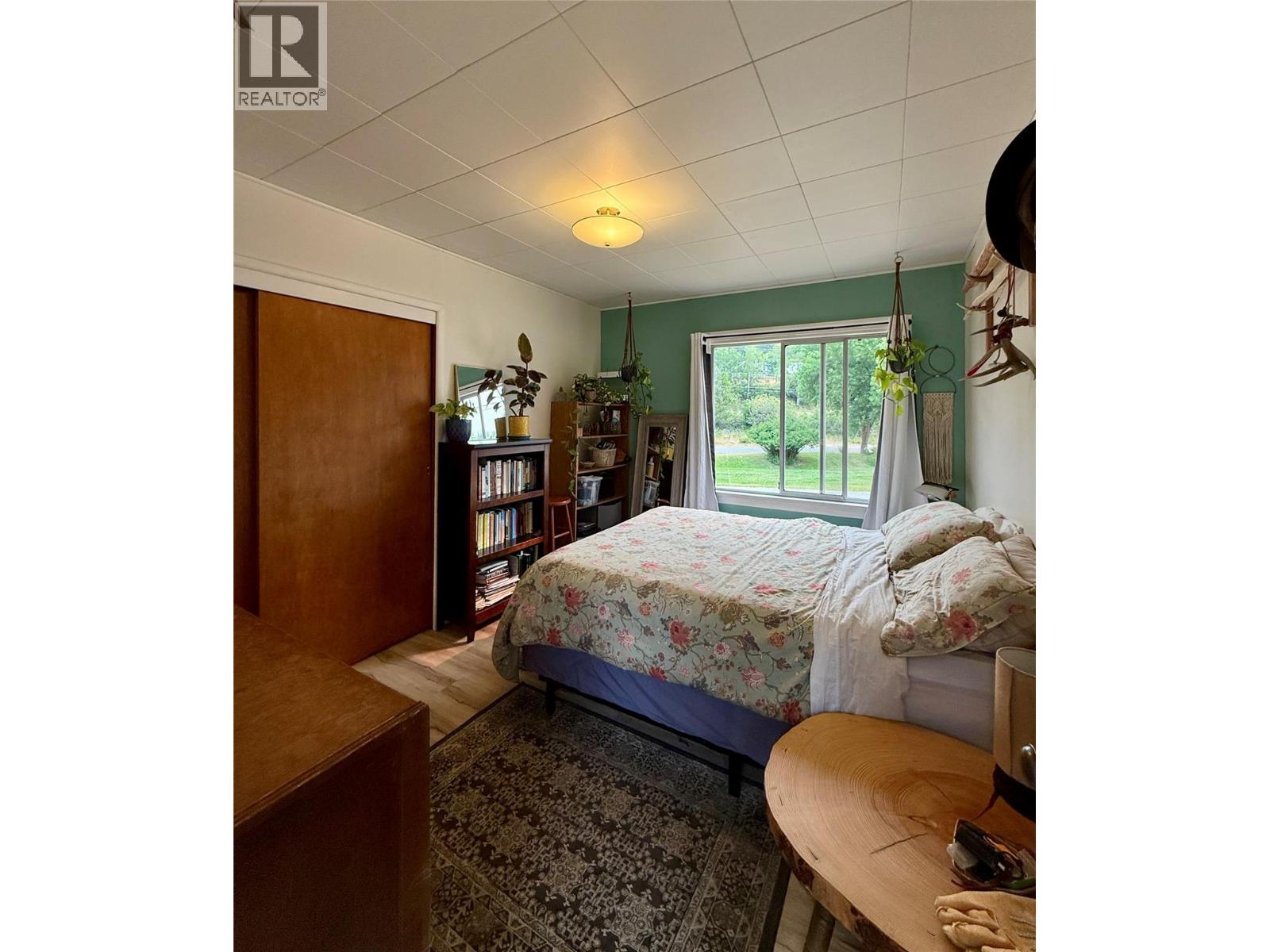 4 102ND Avenue - 30