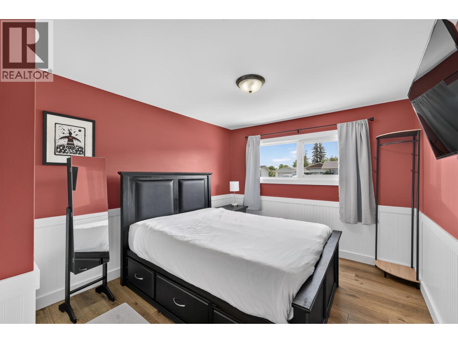 9616 PEACE RIVER ROAD, Fort St. John