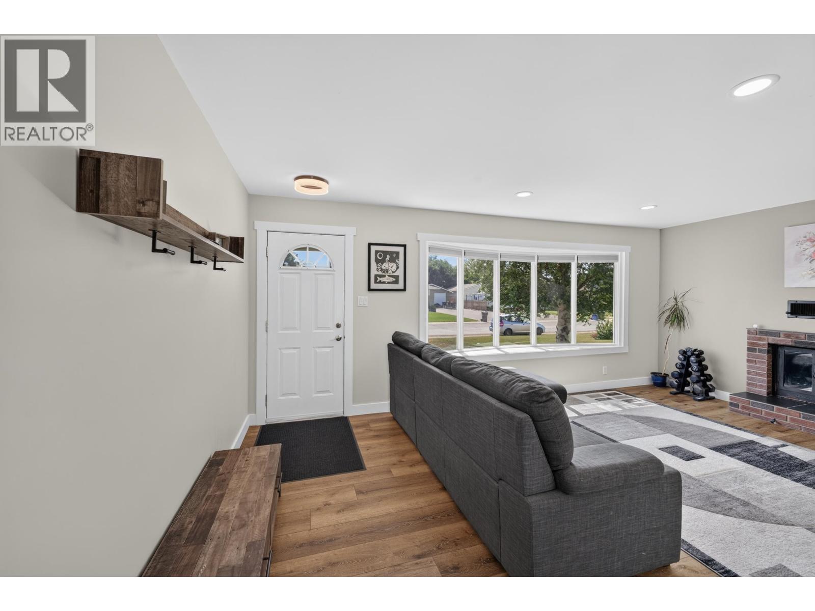 9616 PEACE RIVER ROAD - 4