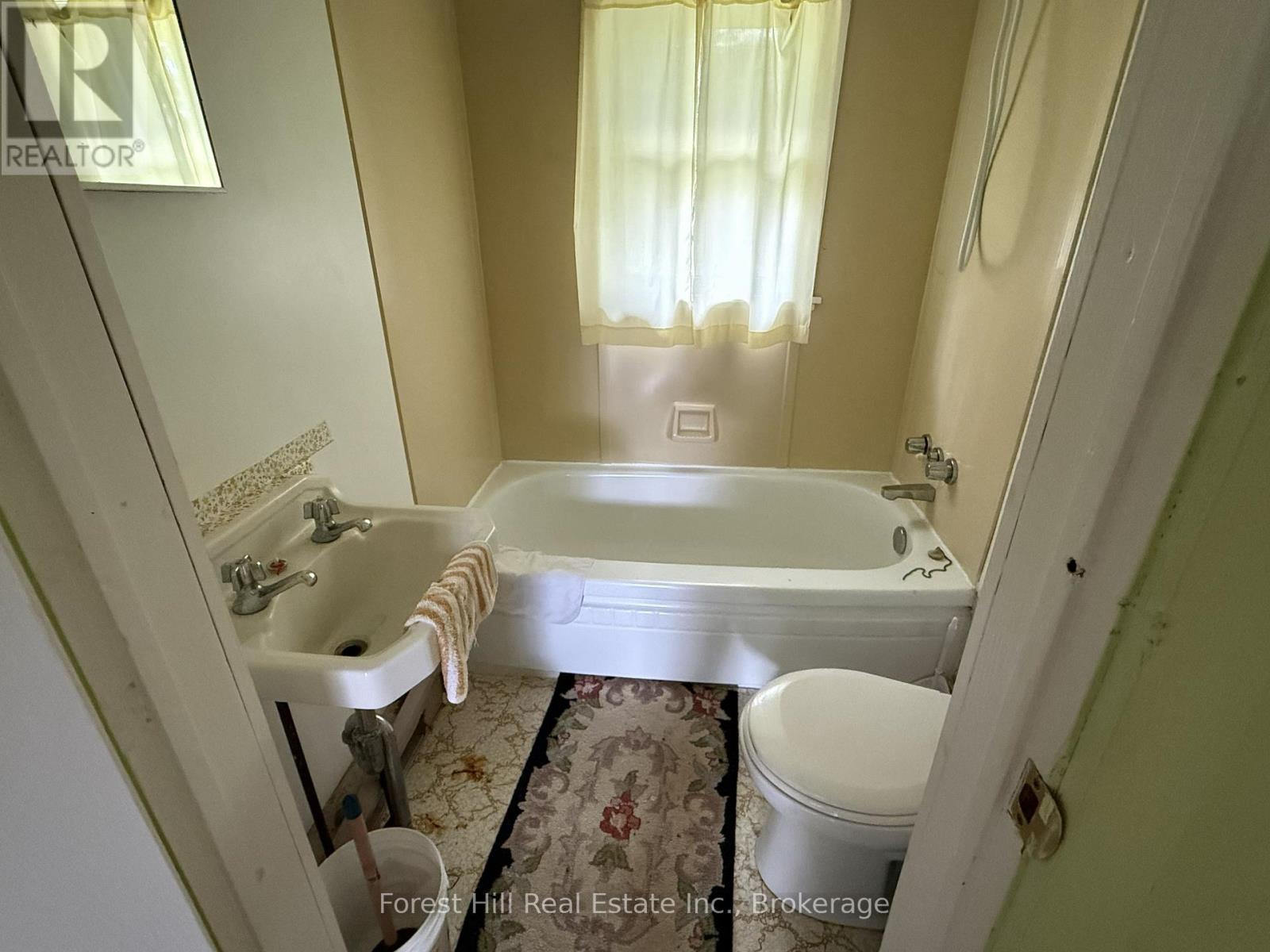 1033 GREY STREET - 18