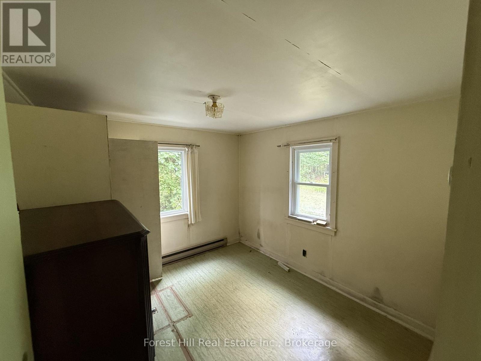 1033 GREY STREET - Image 21