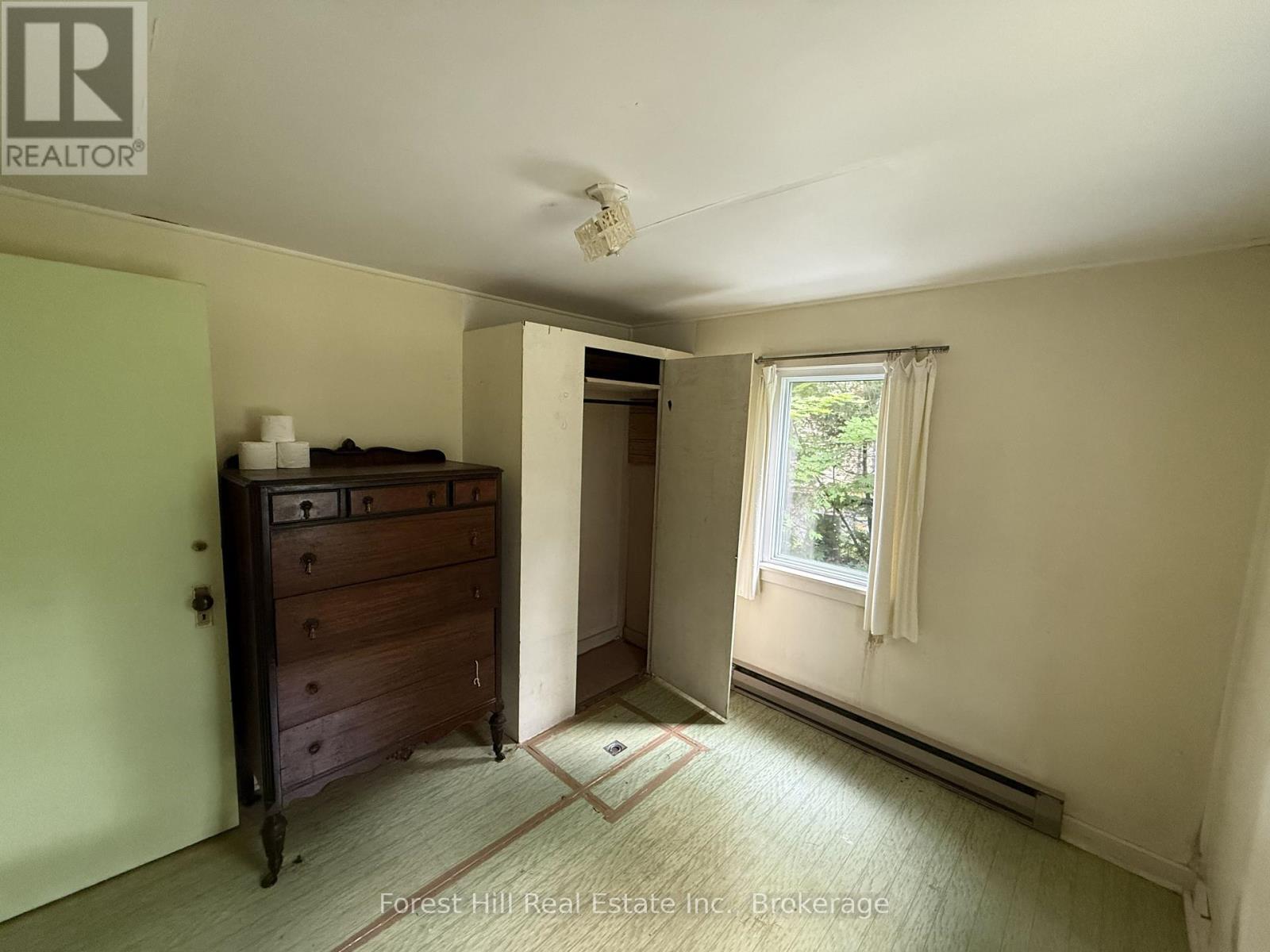 1033 GREY STREET - Image 22