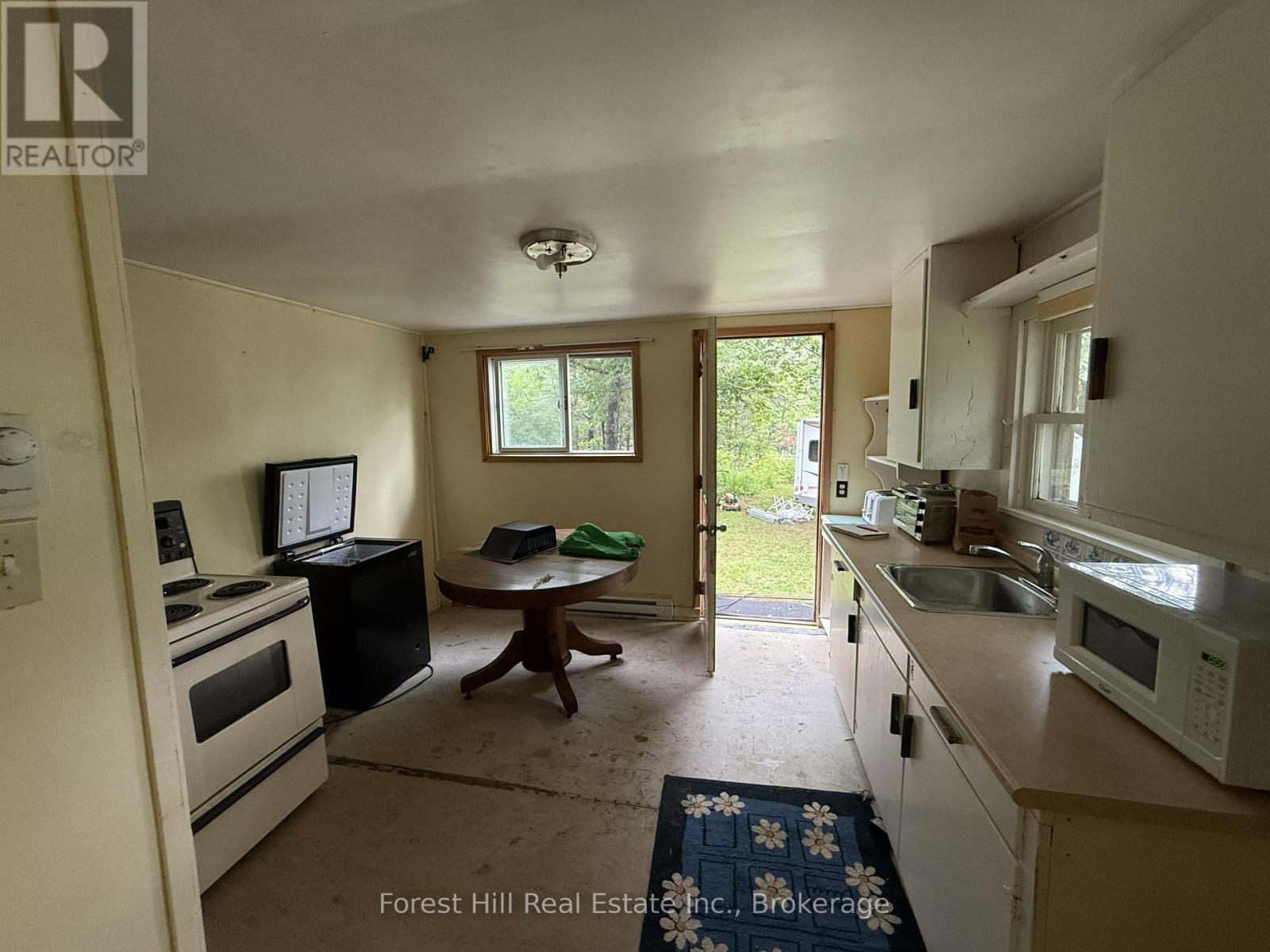 1033 GREY STREET - Image 23