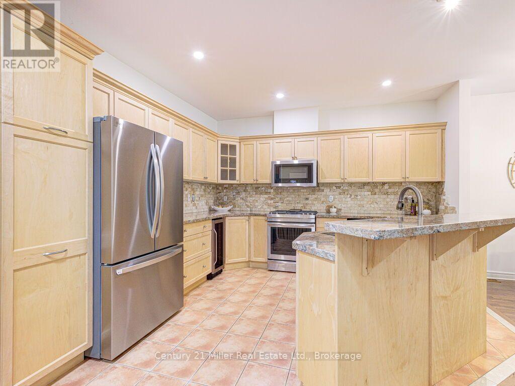 #19 1169 DORVAL DRIVE - 7