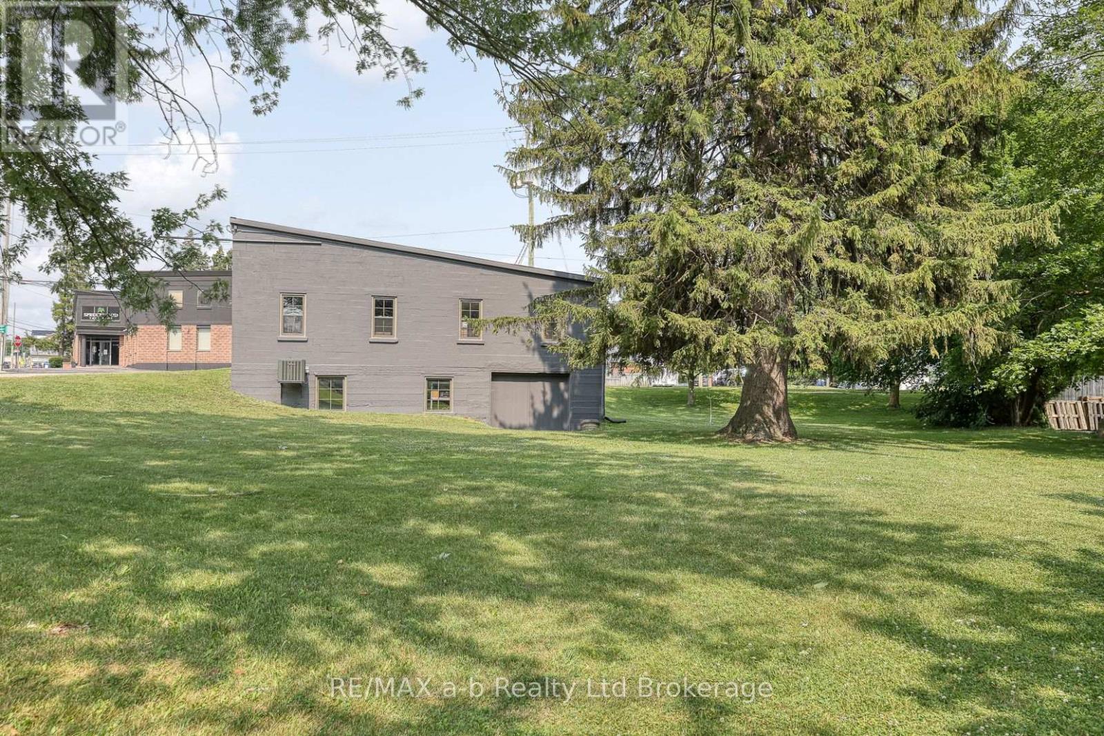 119 Woodstock Street South, East Zorra-Tavistock (Tavistock), Ontario, N0B2R0, East Zorra-Tavistock (Tavistock), Ontario — photo 4 of 5