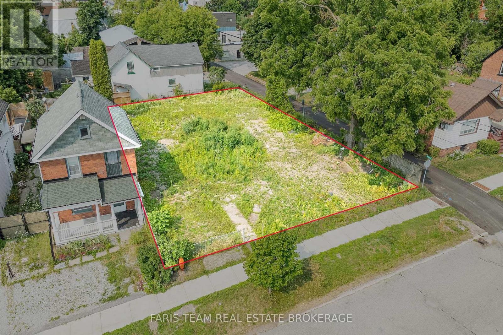 105 MATCHEDASH STREET S, Orillia — photo 2