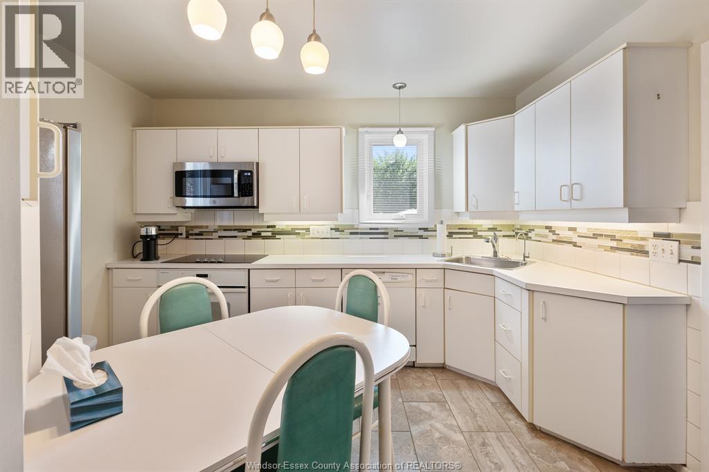 2226 Gladstone AVENUE - 21