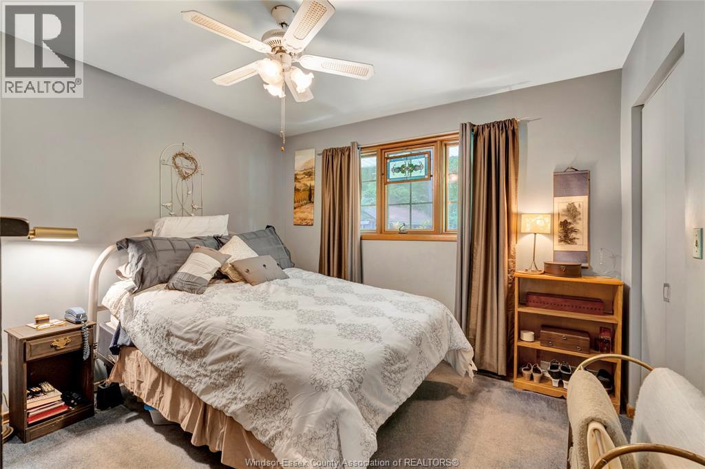 1335 LAURIER DRIVE - 17