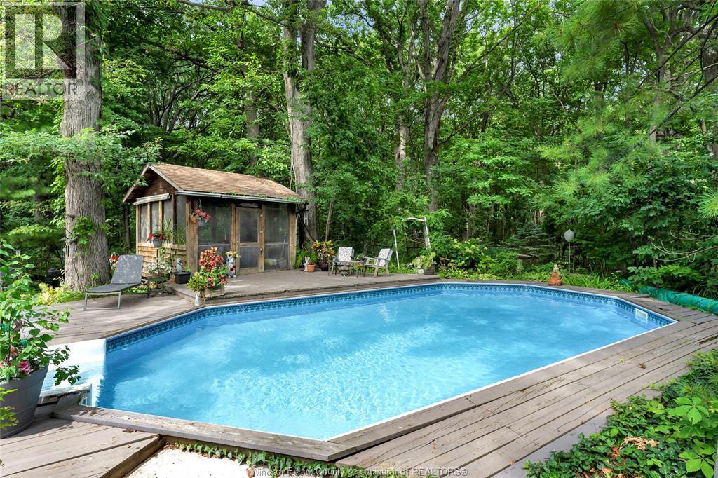 1335 LAURIER DRIVE - 32