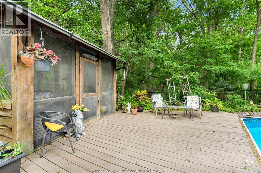 1335 LAURIER DRIVE - 37
