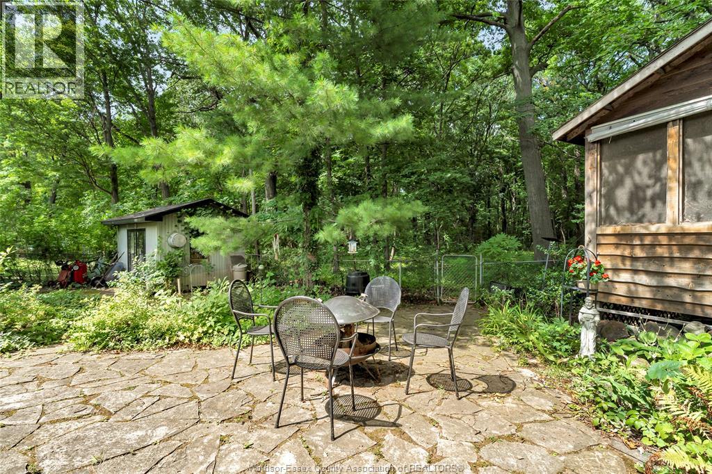 1335 LAURIER DRIVE - 39