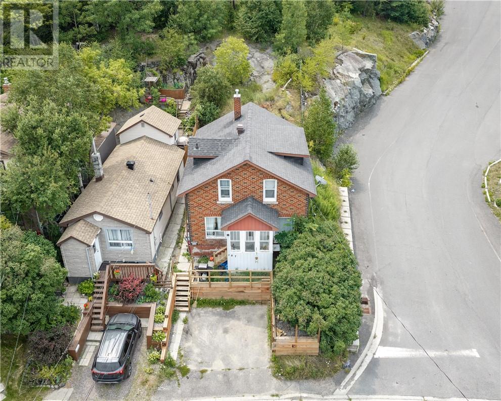 287 Van Horne Street - 23
