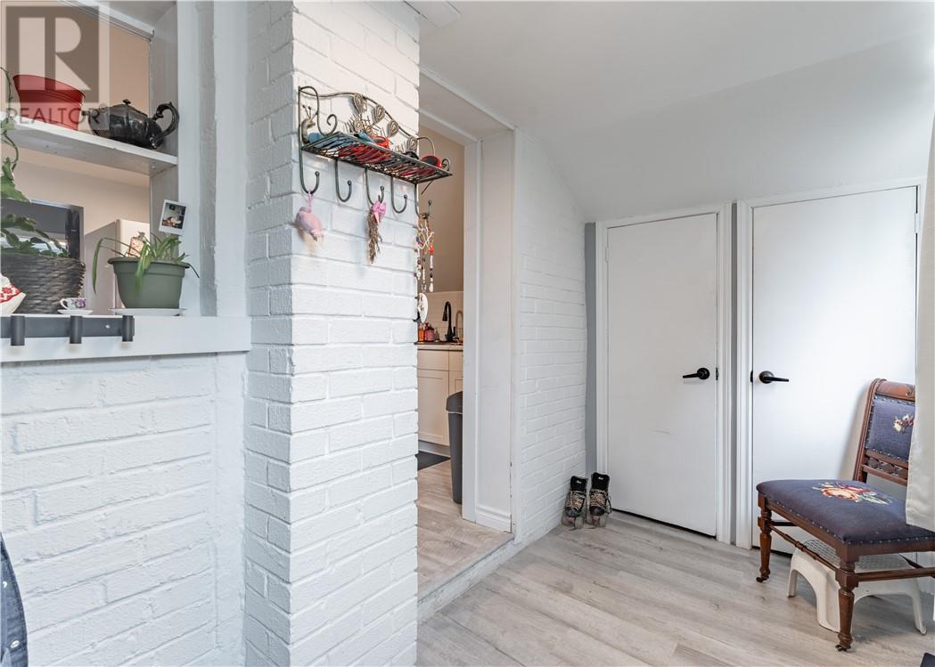 287 Van Horne Street - 3