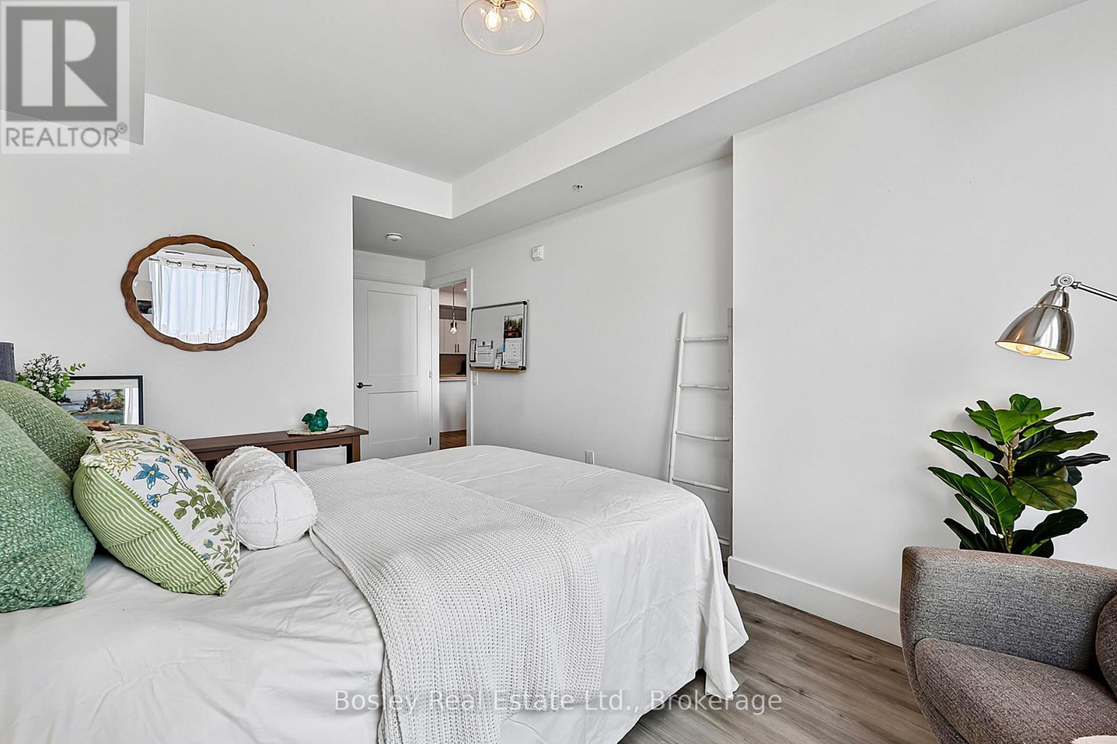 #404 4 KIMBERLY LANE - Image 11