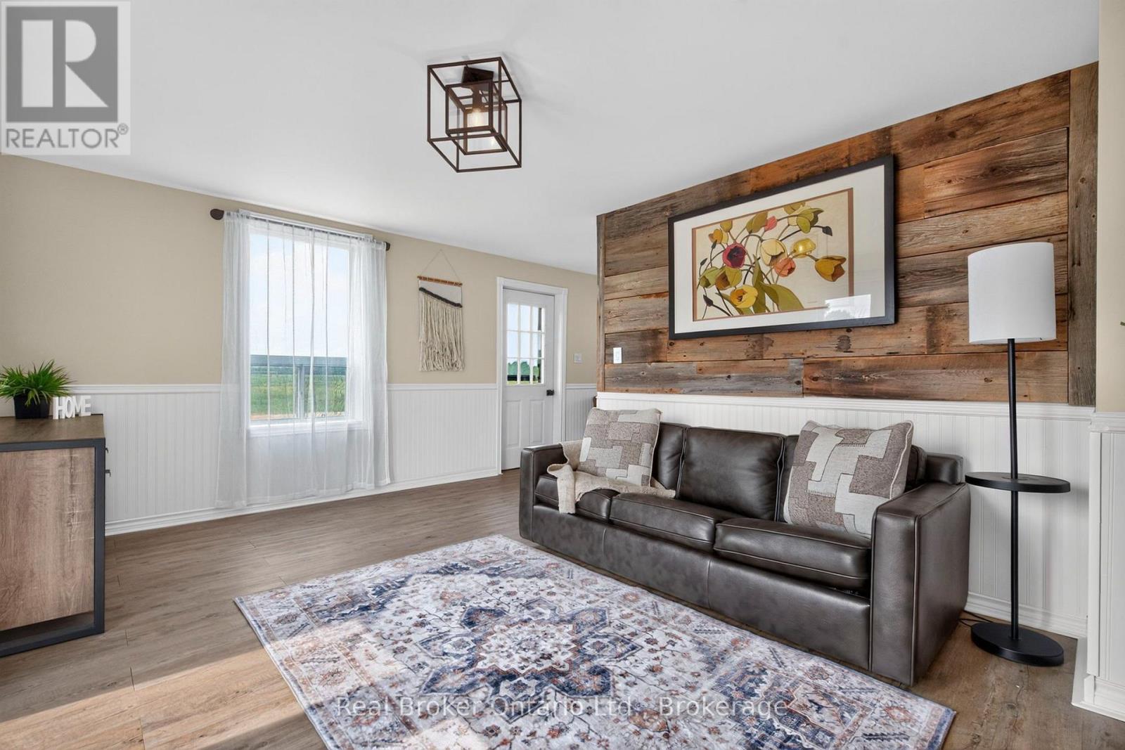 597 LAFONTAINE  ROAD W - Image 10
