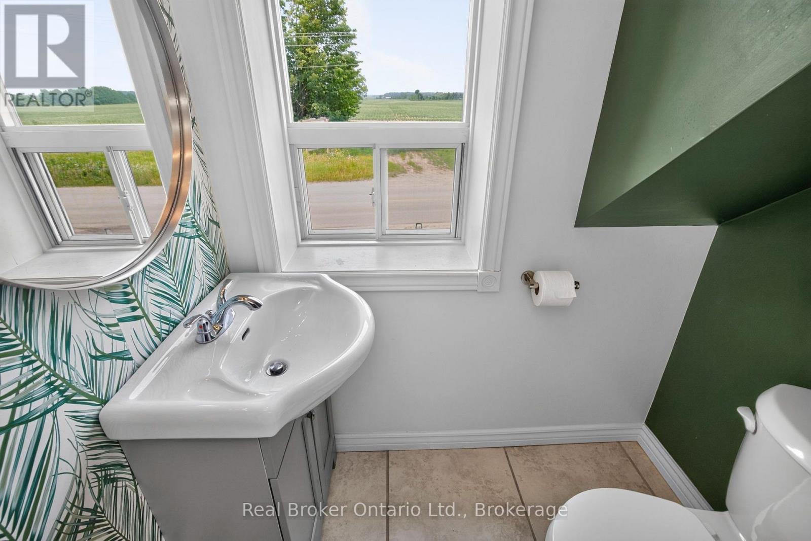 597 LAFONTAINE  ROAD W - Image 20