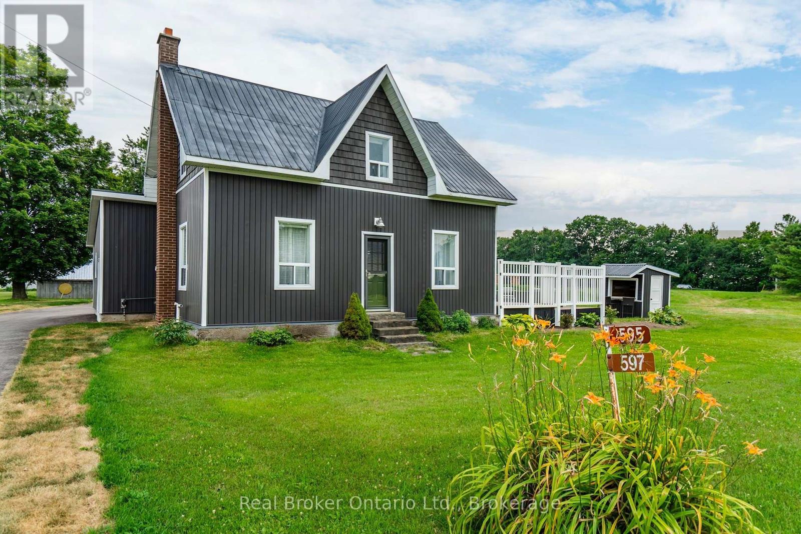 597 LAFONTAINE  ROAD W - Image 21