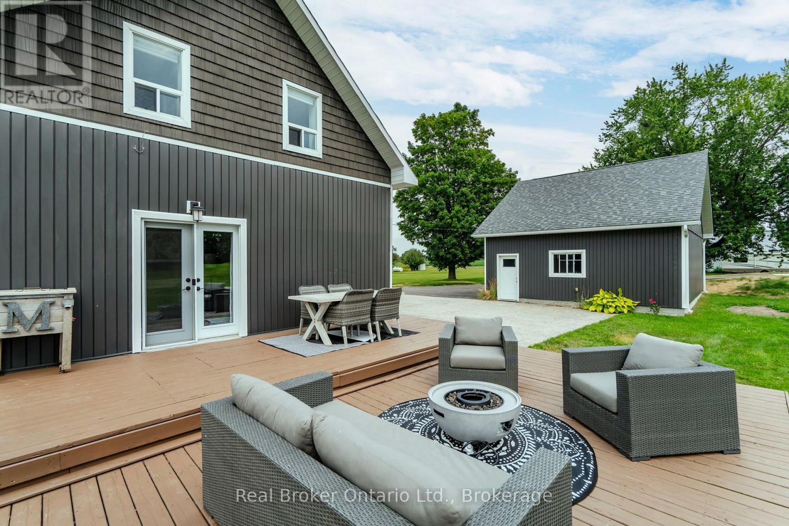 597 LAFONTAINE  ROAD W - Image 25