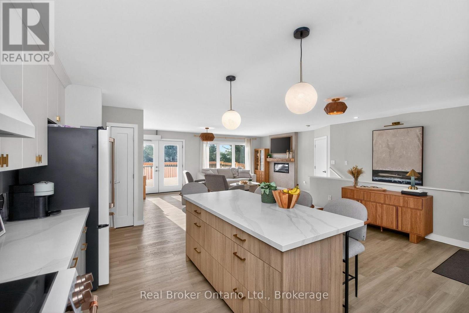 597 LAFONTAINE  ROAD W - Image 4