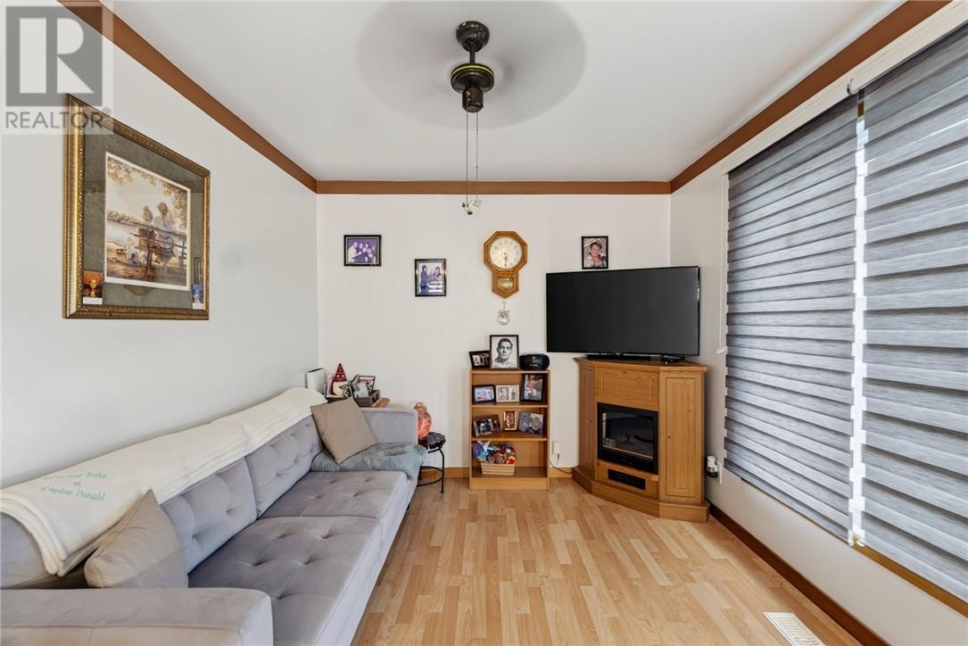 3066 River Road - Image 18