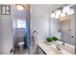 22 Deerpark Crescent, Clarington, ON L1C3M3 Photo 17