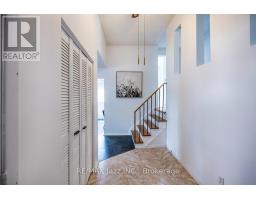 Bedroom 2 - 22 Deerpark Crescent, Clarington, ON L1C3M3 Photo 6