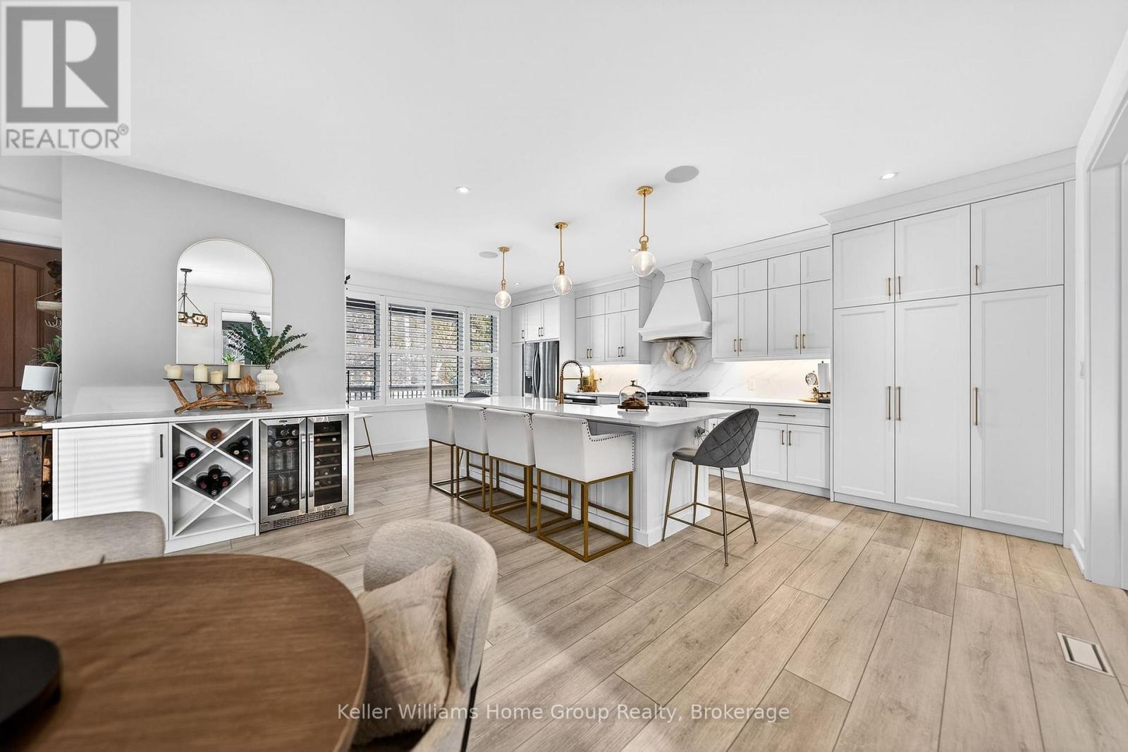 801 WATSON ROAD S - Image 13