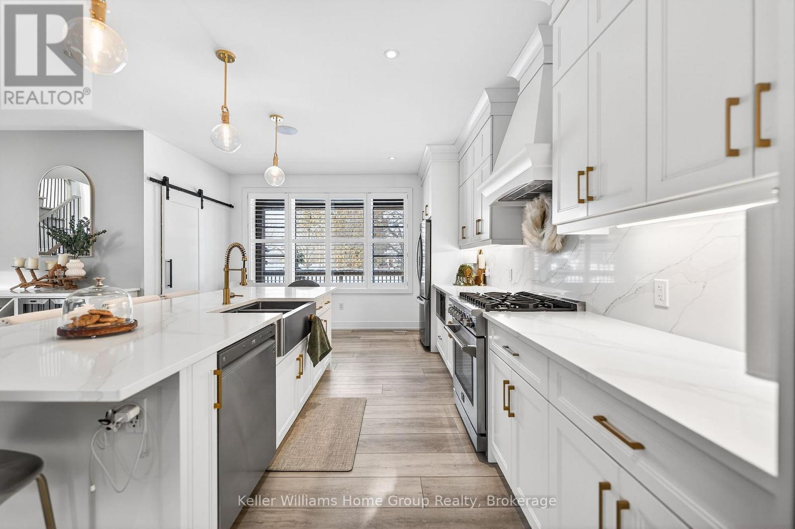 801 WATSON ROAD S - Image 17