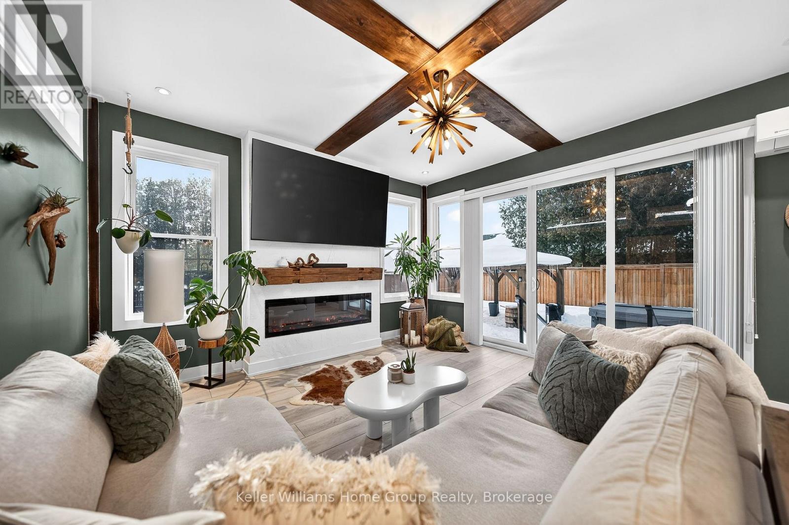 801 WATSON ROAD S - Image 22