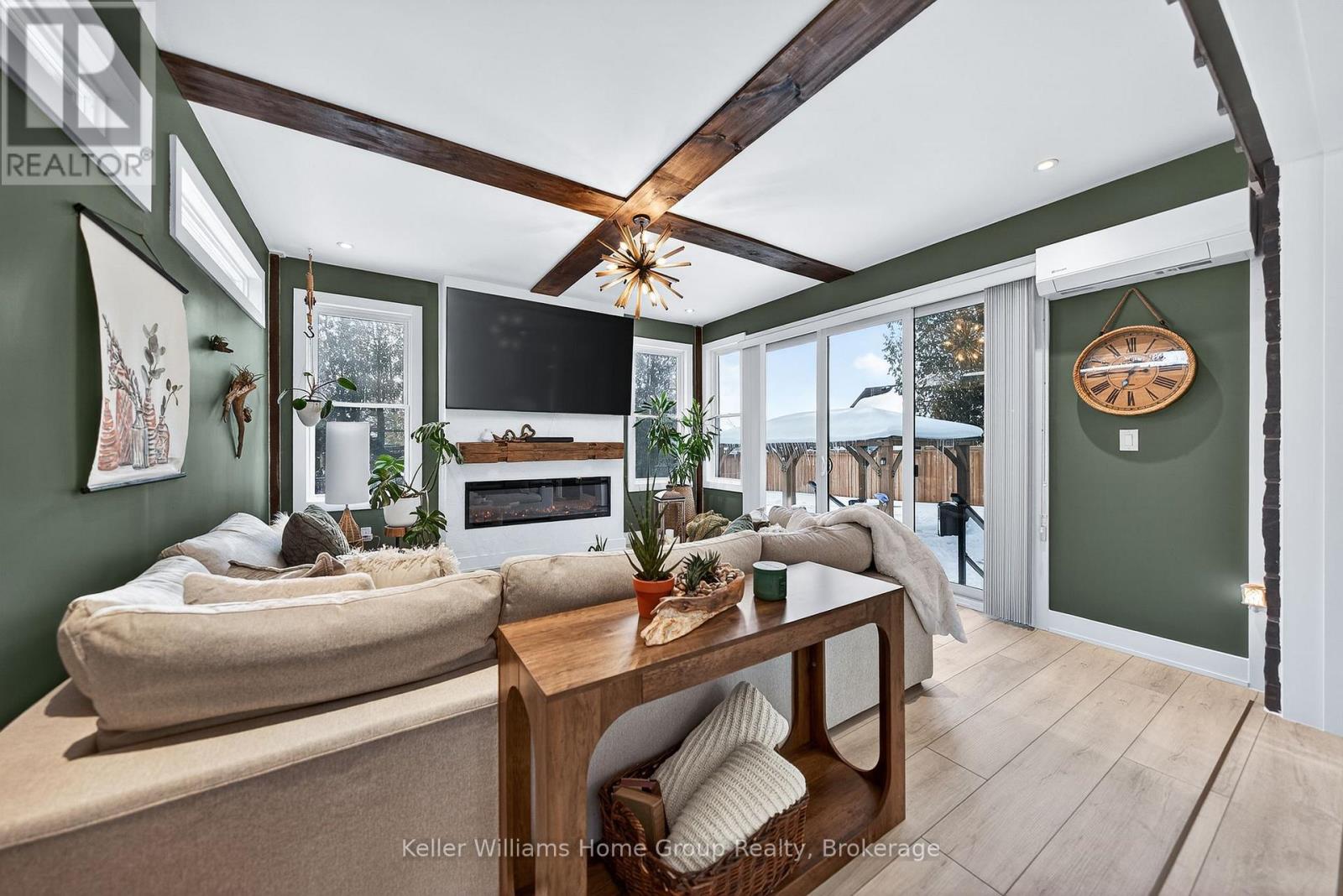 801 WATSON ROAD S - Image 23