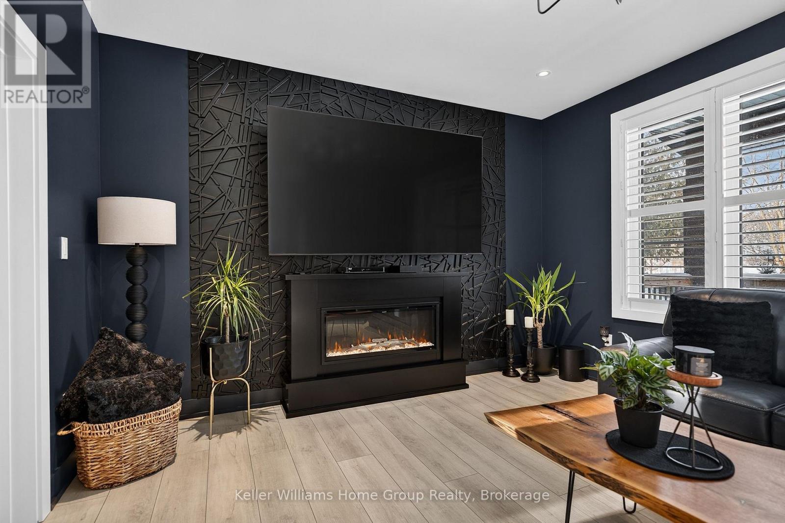 801 WATSON ROAD S - Image 27