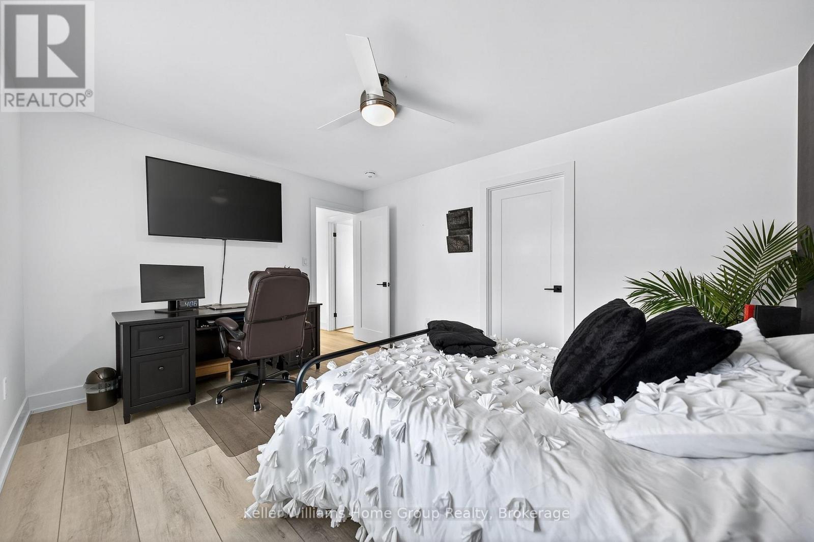 801 WATSON ROAD S - Image 38