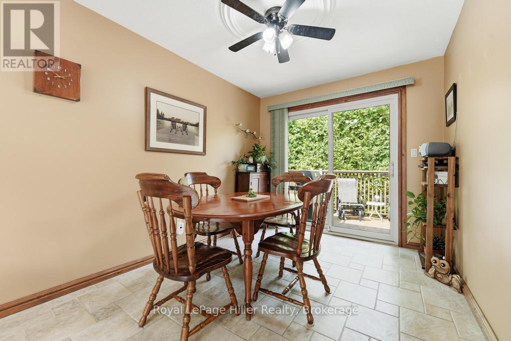 58 KEMP CRESCENT - 11