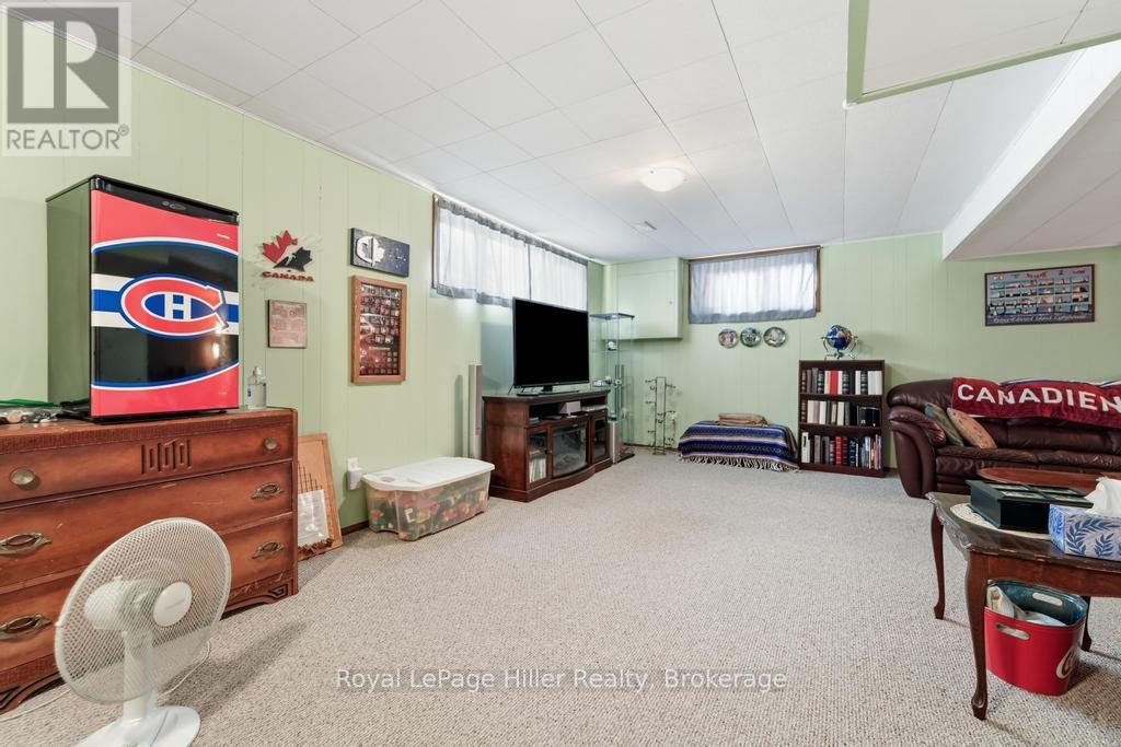 58 KEMP CRESCENT - 25