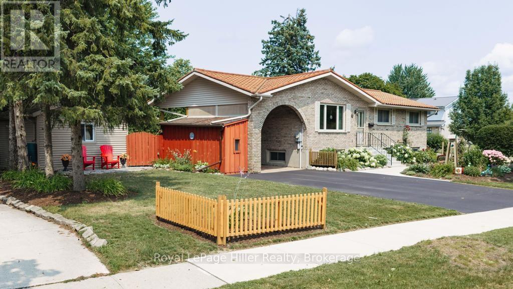 58 KEMP CRESCENT - 3