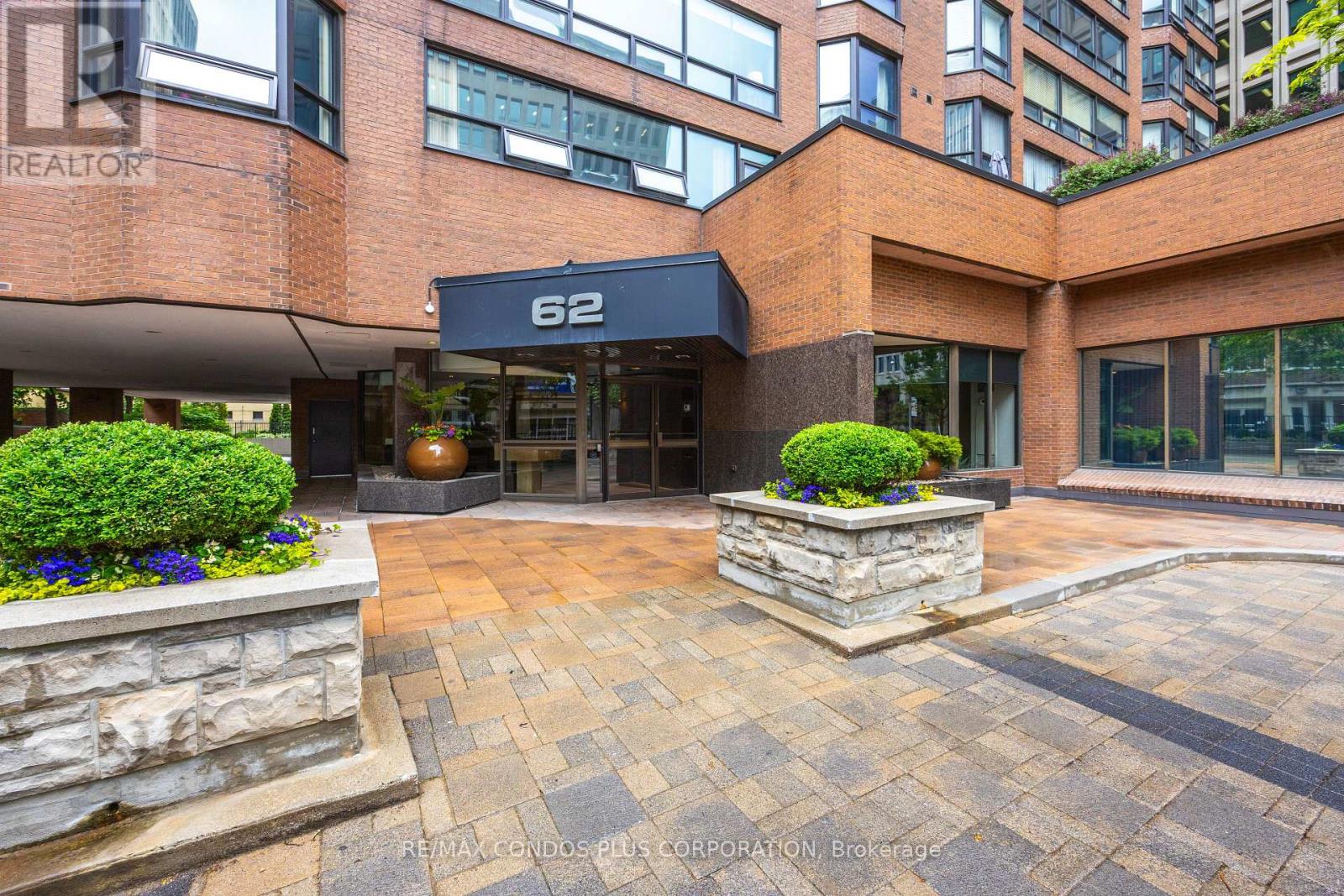 #902 62 WELLESLEY STREET W - Image 30